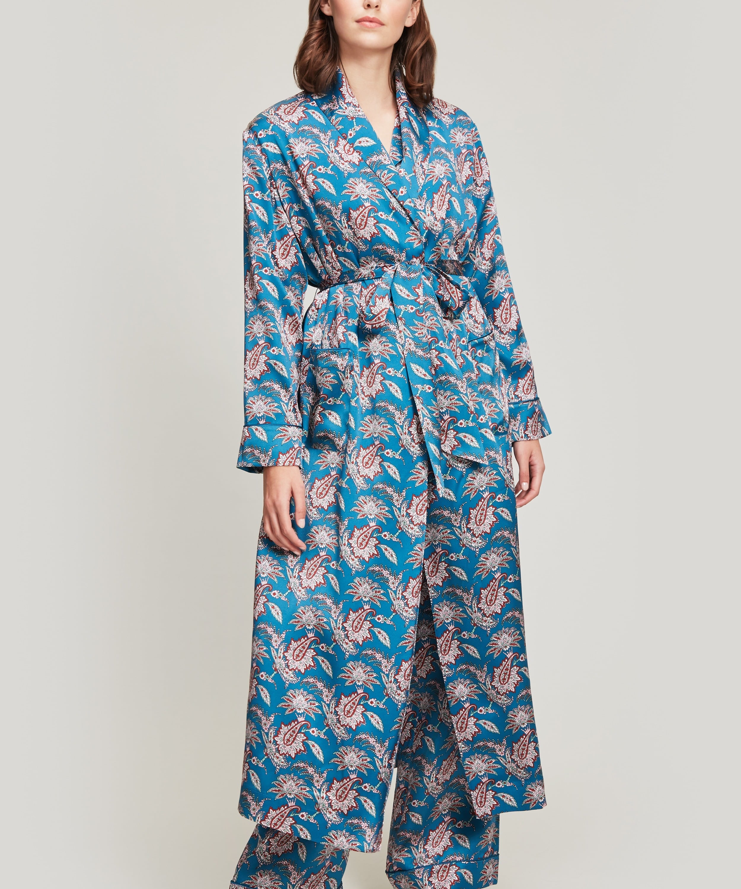 レオンティーニ シルク クラシック ガウン リバティ ロンドン Liberty London 公式オンライン レオンティーニ シルク クラシック ガウン リバティ ロンドン Liberty London 公式オンライン