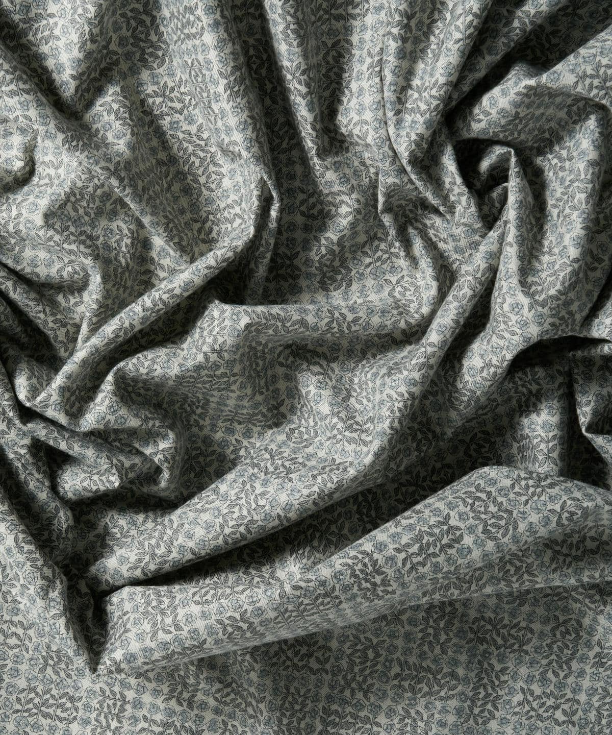 スリーピング・ローズ エアリーコット