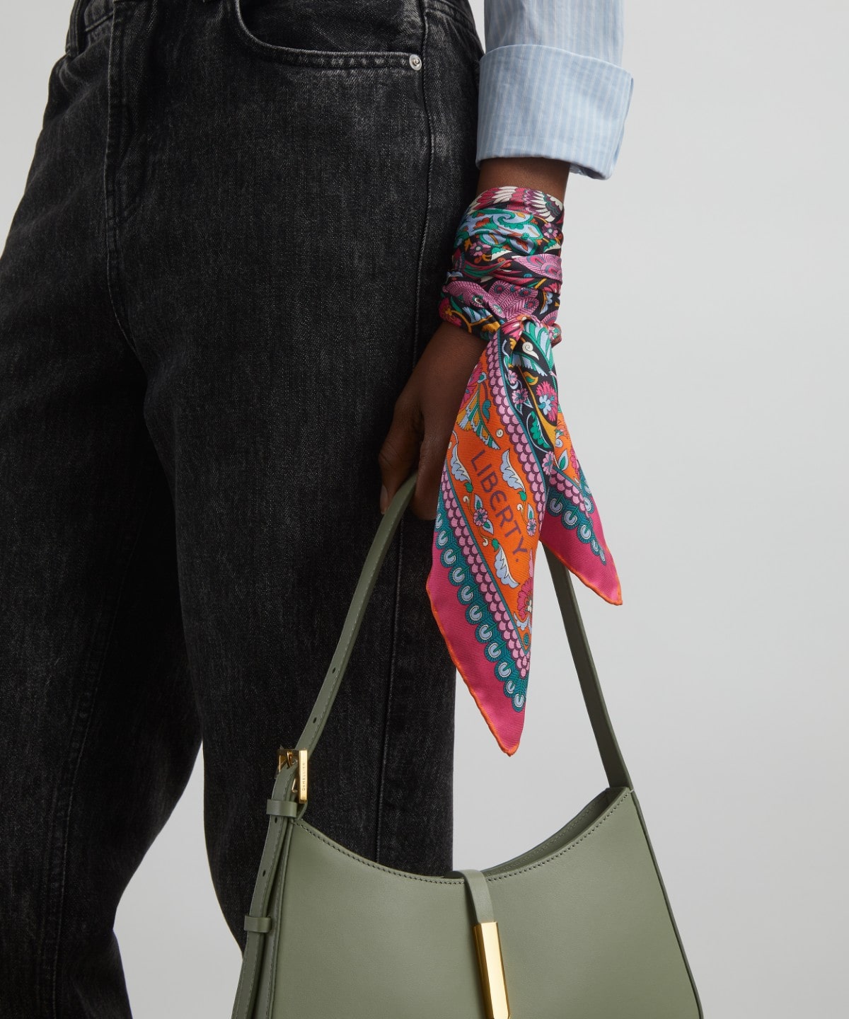 ピーコック ガーデン シルクツイル スカーフ 70