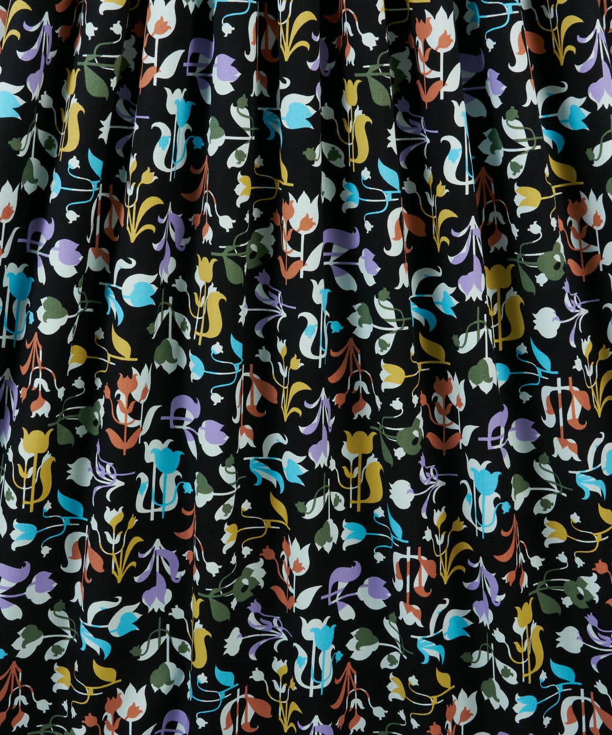 フローラル・フリーズ ニュー・コットン・キャンバス