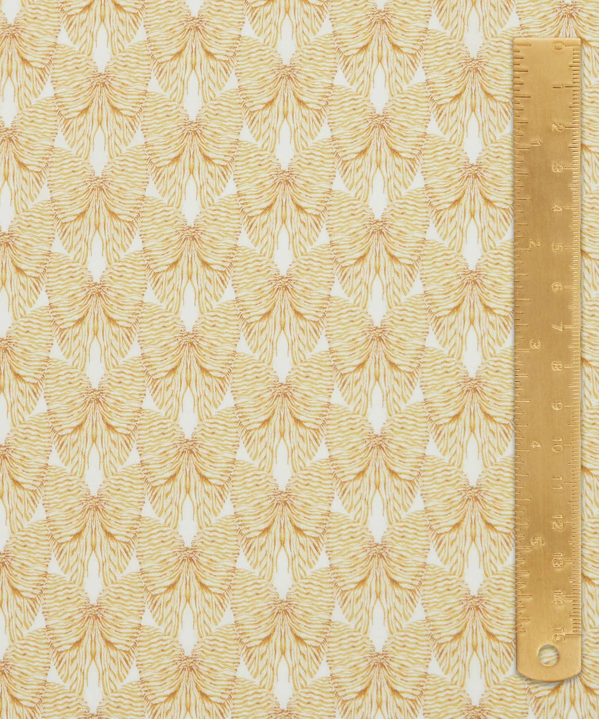 バッスル・アンド・ボウ タナローン