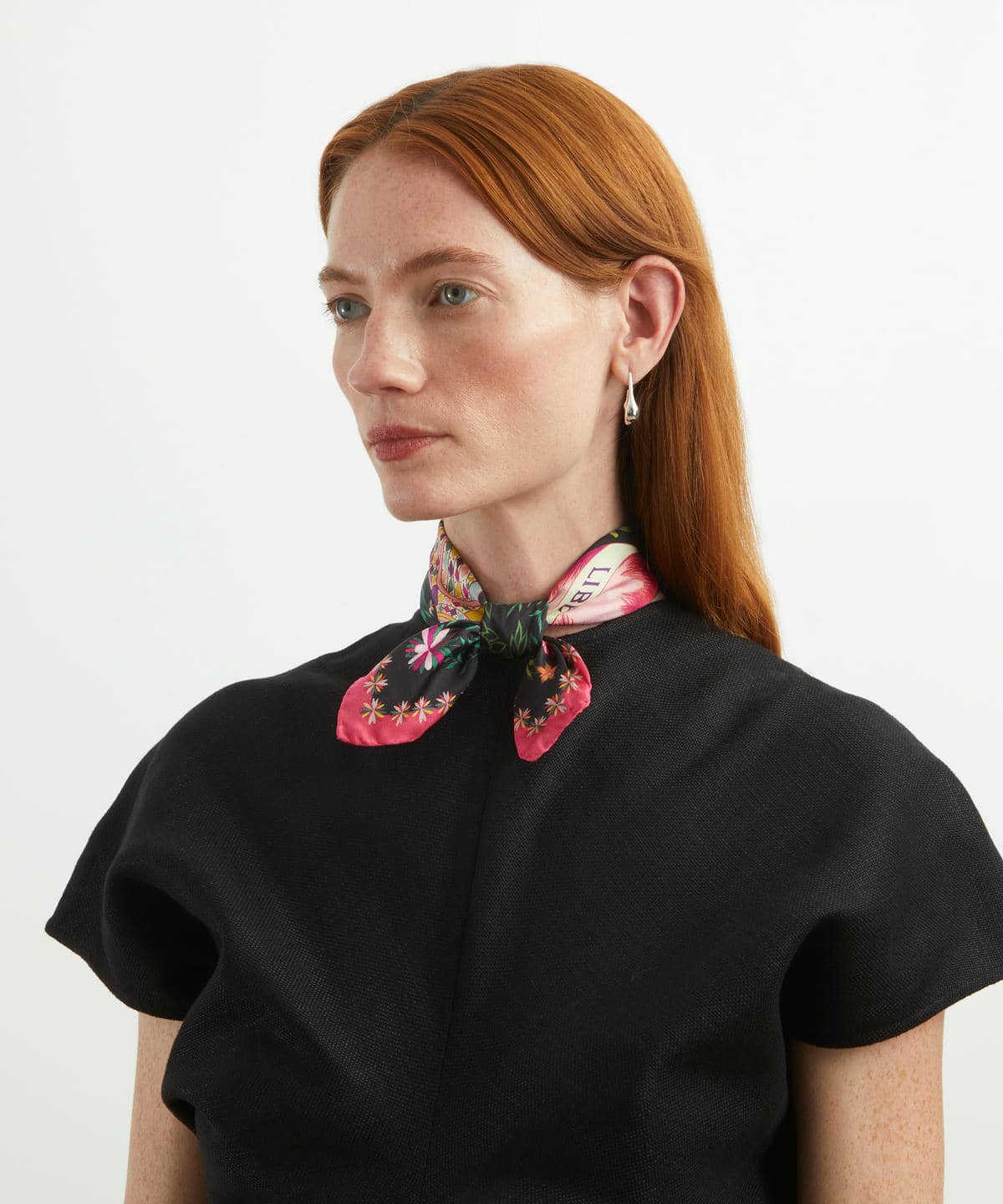 ストールン ハート シルクスカーフ 45