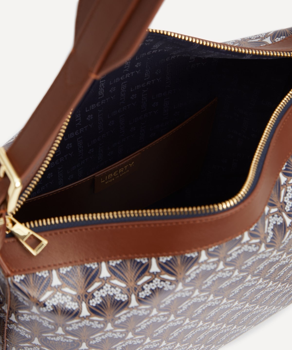 アイフィス コンプトン ホーボーバッグ